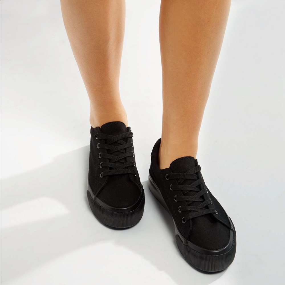 Black Platform Shoes
